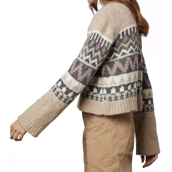 NWOT Velvet by Graham & Spencer Cropped Fair Isle Sweater - Picture 2 of 3